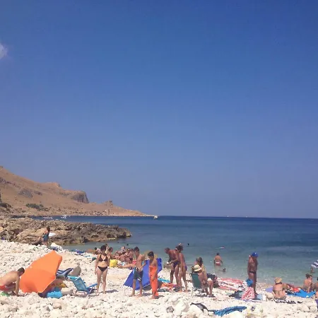 Casa Siciliana Кустоначи